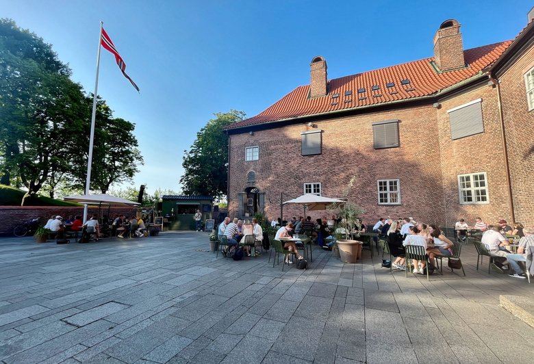 Næringseiendom i dagens rentemarked og hva skjer med svømmehallen?